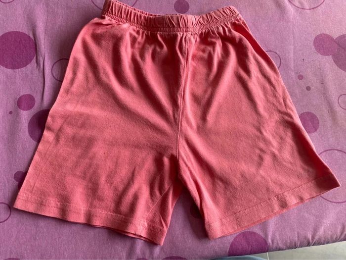 Lot été 4 ans: pantacourt dora, 2 shorts et 2 tee shirts - photo numéro 5