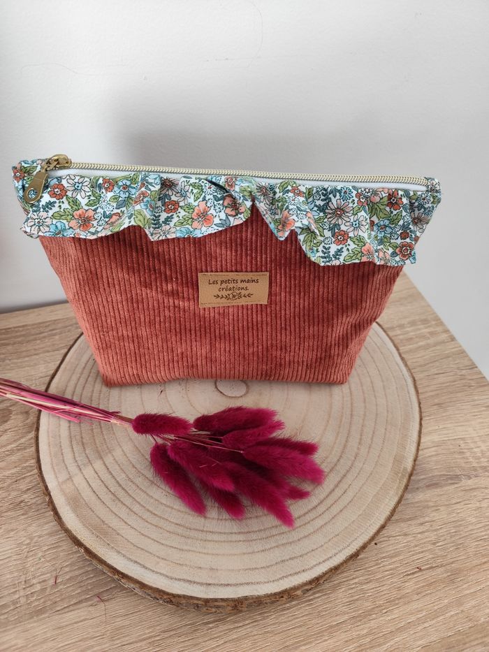 Trousse froufrou - photo numéro 1