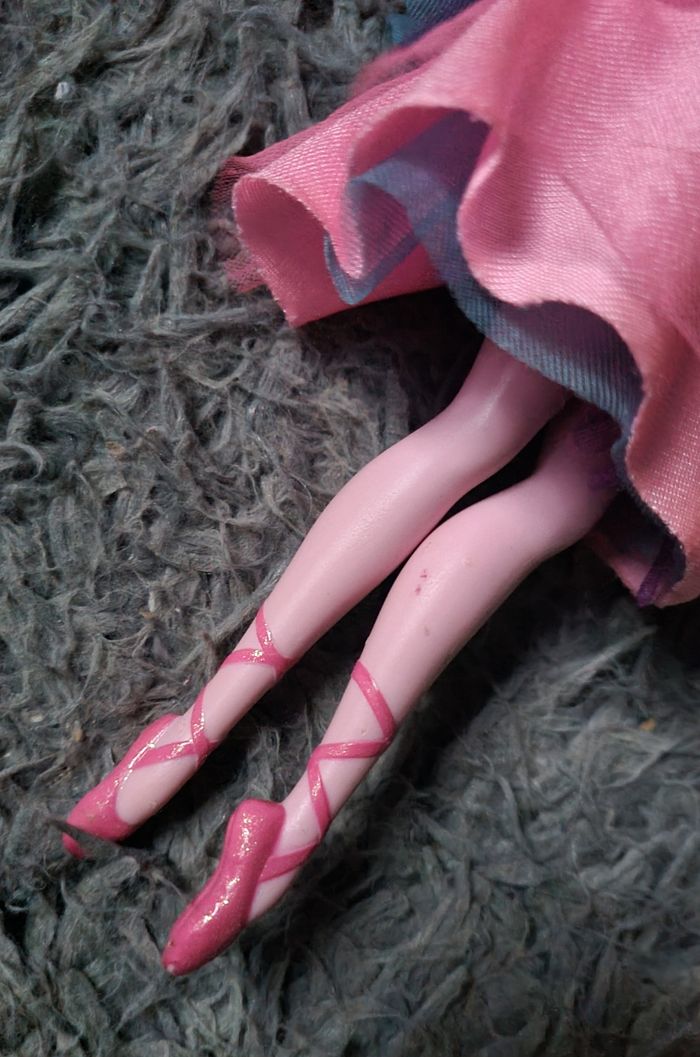 Lot 3 poupées Barbie (danseuse et fée) - photo numéro 4