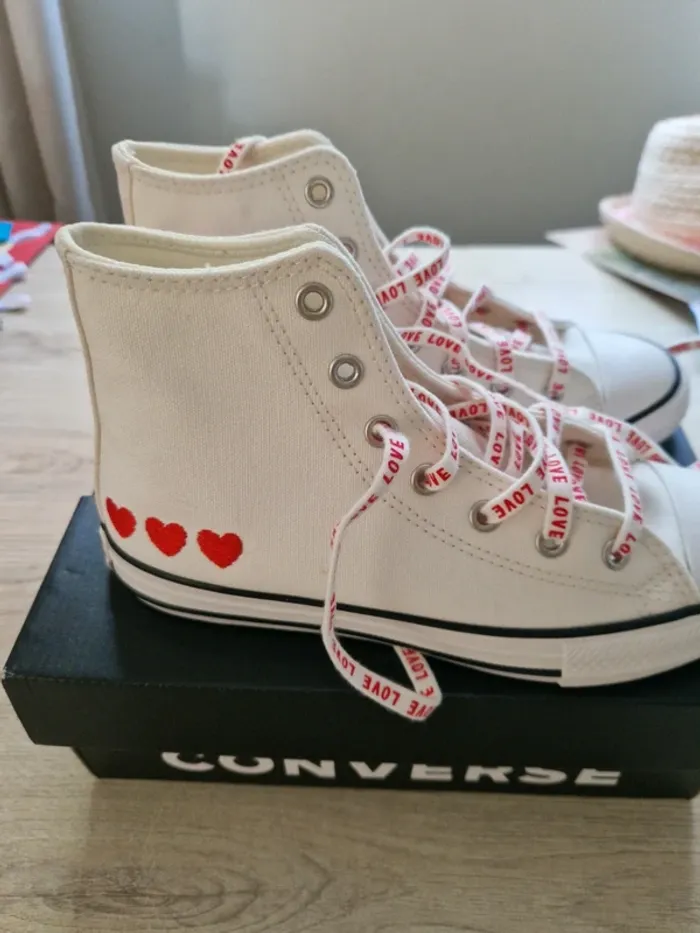 Converses neuves love - photo numéro 4
