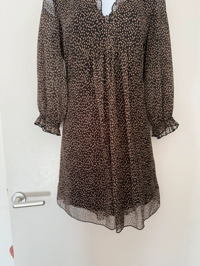 Robe noire tacheté beige Zara - photo numéro 4