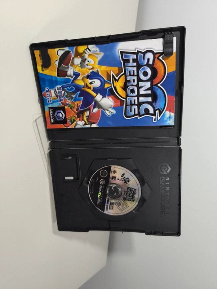 GameCube - Sonic Hereos - photo numéro 2