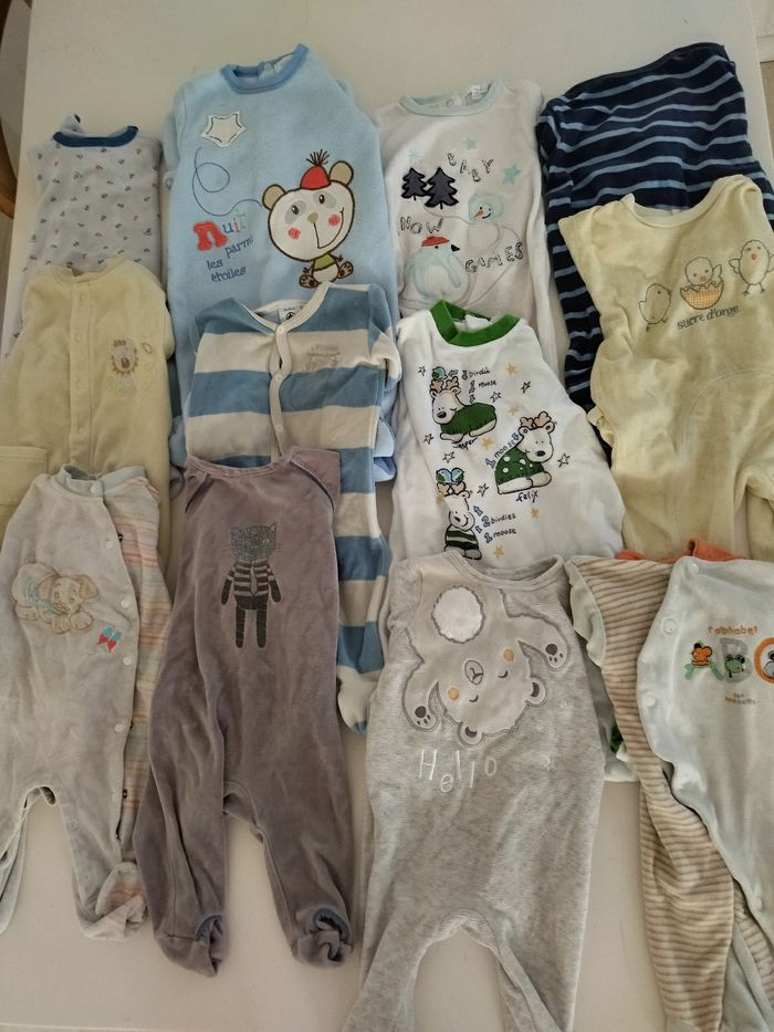 Lot de 90 vêtements 3 mois - photo numéro 1
