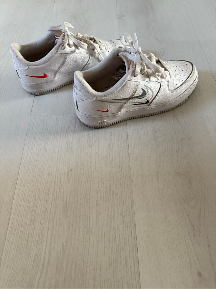 Basket Nike air force 1 taille 36,5