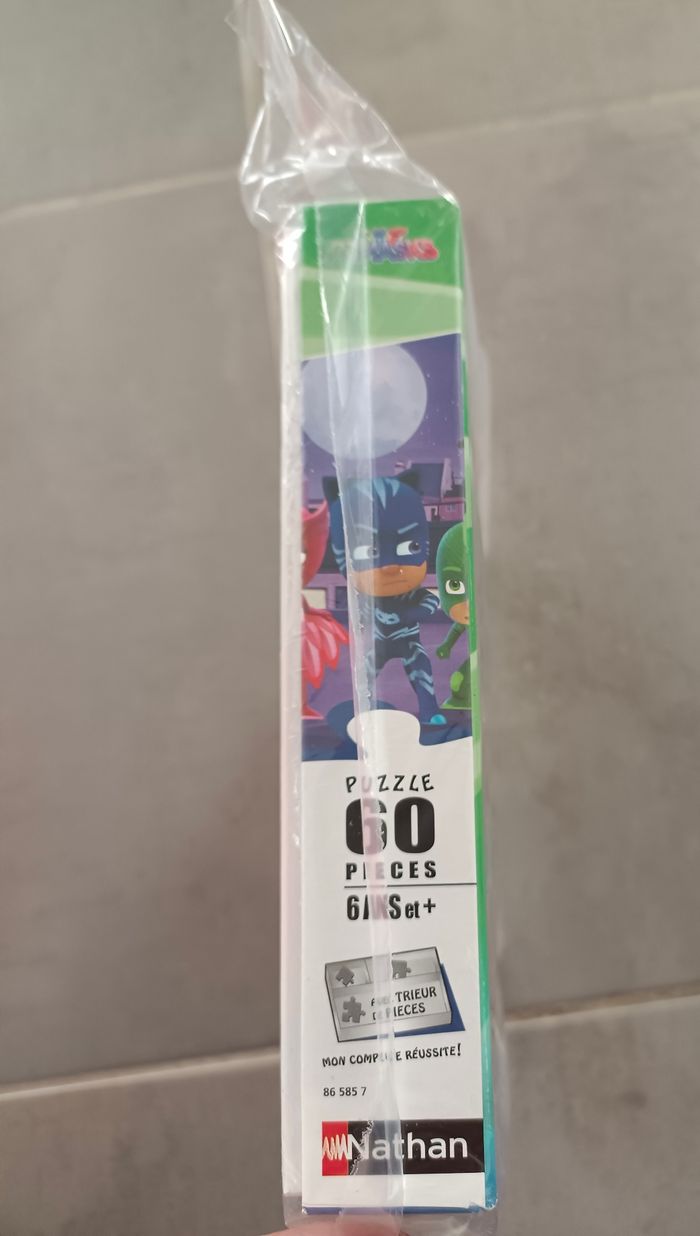 Puzzle Nathan 60 pièces Les pyjamasques contre les super méchants - photo numéro 6