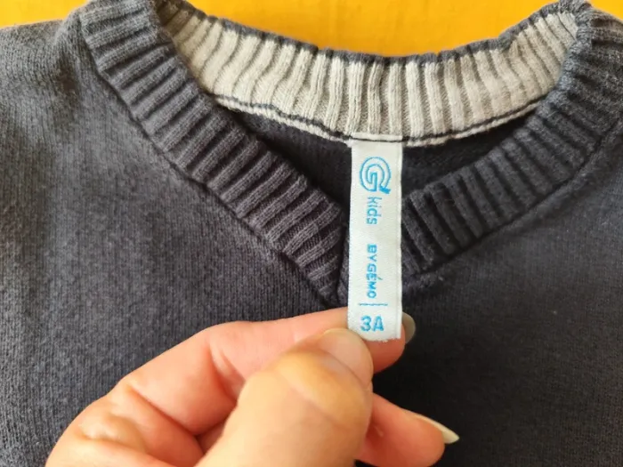 Pull bleu marine 3 ans - photo numéro 2
