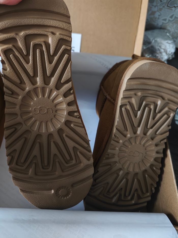 Ugg neuve - photo numéro 3