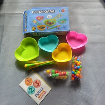 Jeu de motricité tri de billes #260404