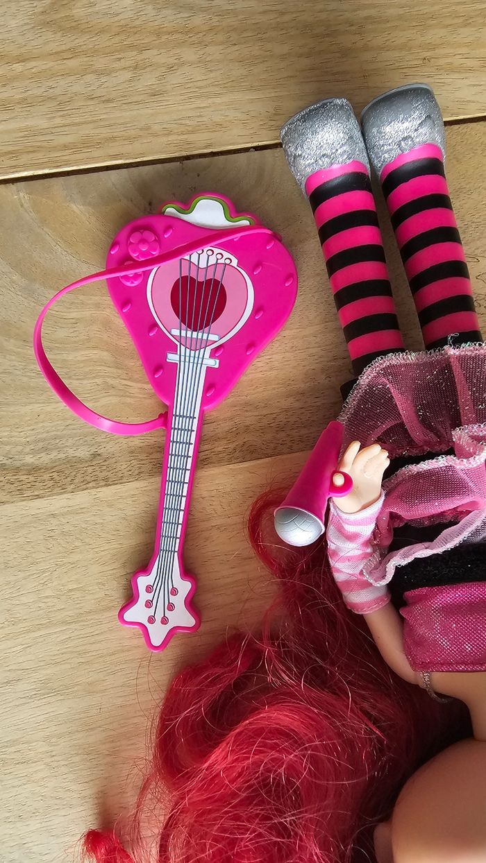 Poupée Charlotte aux fraises 🍓 - photo numéro 5