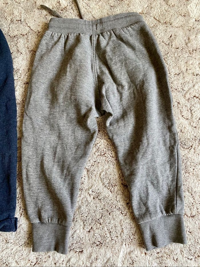 Lot pantalons jogging 4 ans - photo numéro 5