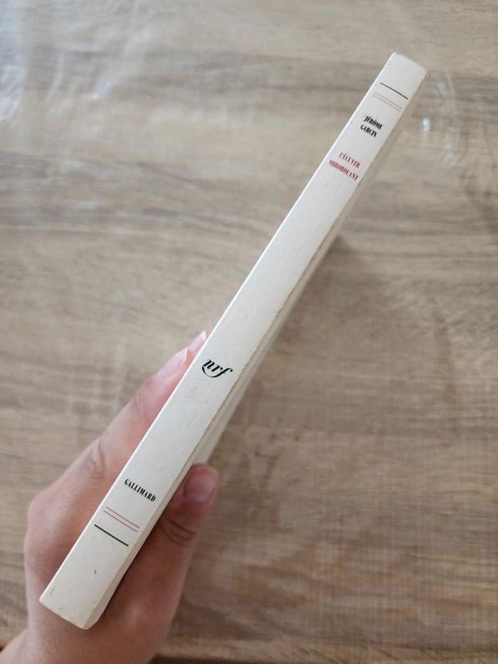 Livre broché "l'écuyer mirobolant" de Jérôme Garcin - photo numéro 3