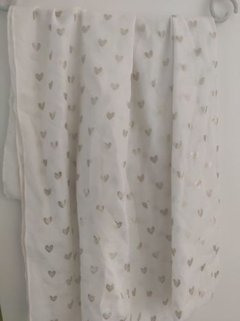 Écharpe tour de cou cœurs dorés