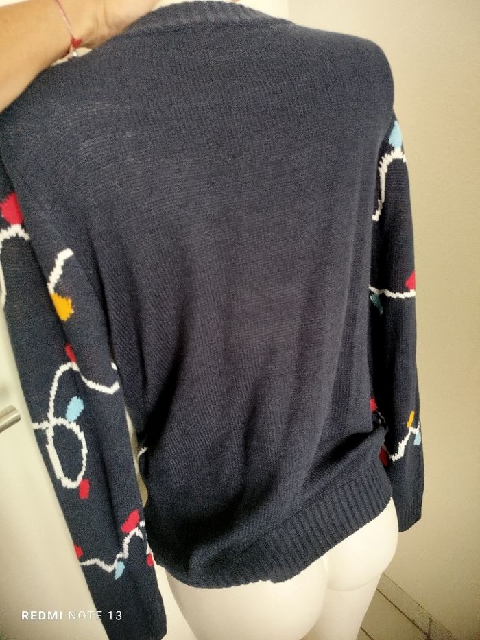 #kytie34Munisexe. Pull lumineux manches longues taille M/L - photo numéro 5