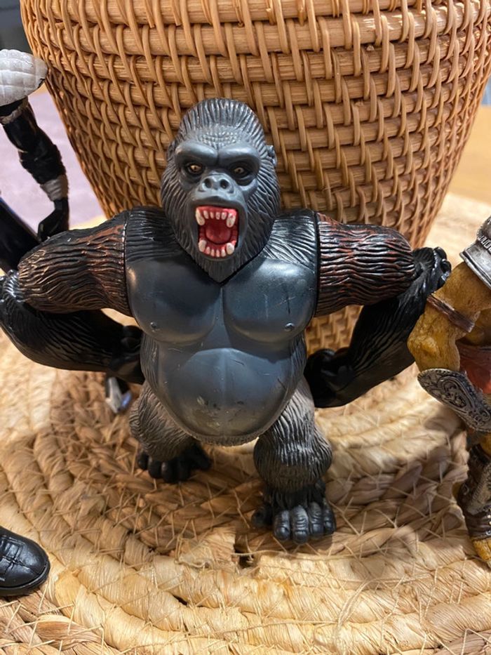 Figurines King Kong  et d’autres