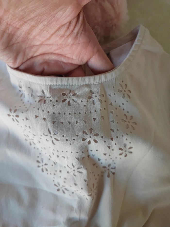 Petit haut smoke a volant 23 mois - photo numéro 2