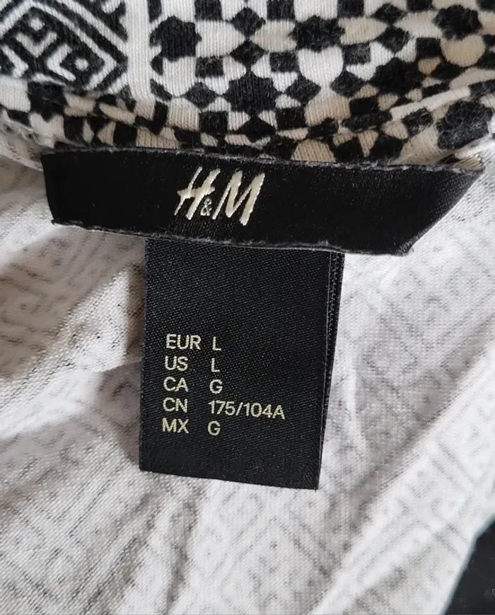 T-shirt manches courtes à motifs noir et blanc H&M Taille L ou 40 - photo numéro 7