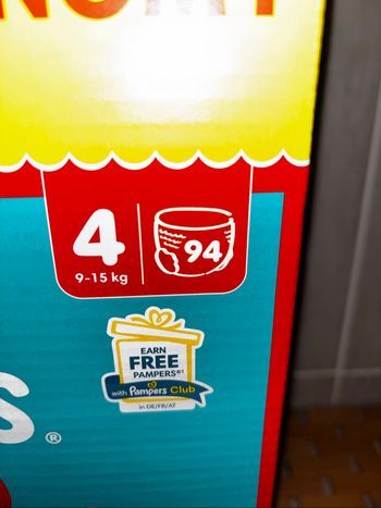Maxi Pack de 94 Couches Pampers  Baby-Dry Pants Neuf Dans L’emballage.