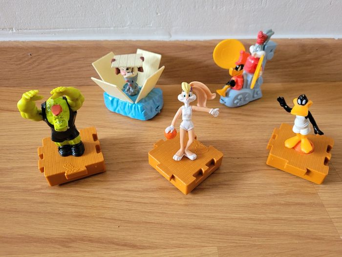 Figurine jouet mcdonald's looney tunes space jam 1995 / 96