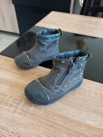 Chaussures fille T23 grise