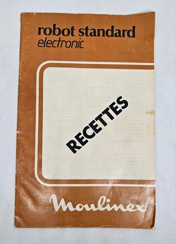 "Recettes. Robot standard electronic", de Moulinex.
30 pages.
En l'état