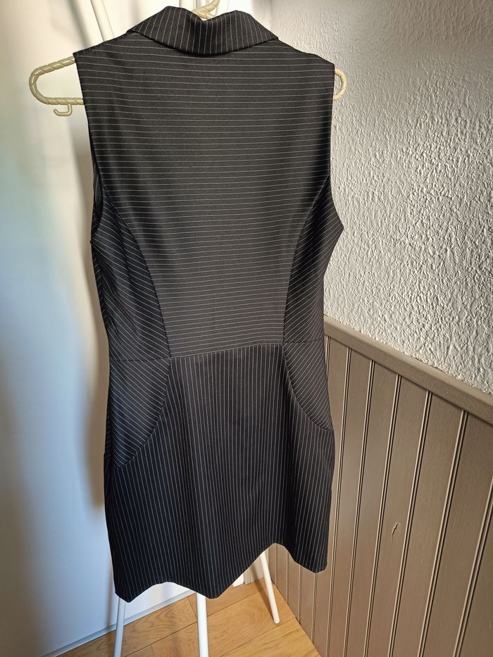Robe en laine sans manches noire - photo numéro 4