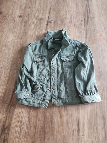 Veste kaki 23 mois