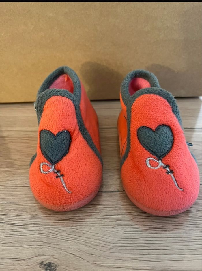 Pantoufles cœur fille
