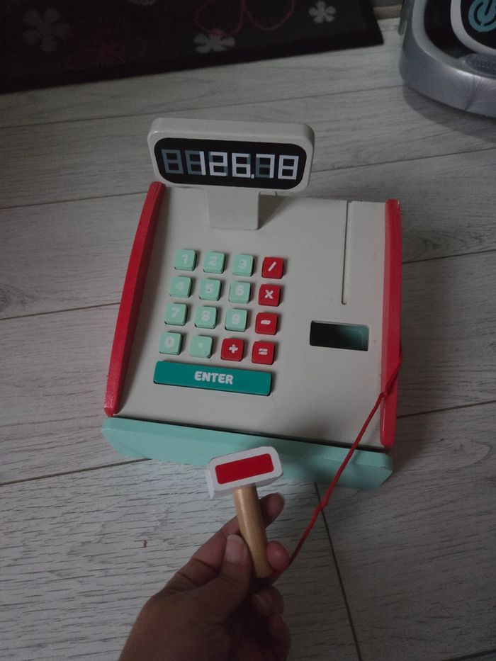 Caisse de marchande  en bois - photo numéro 4