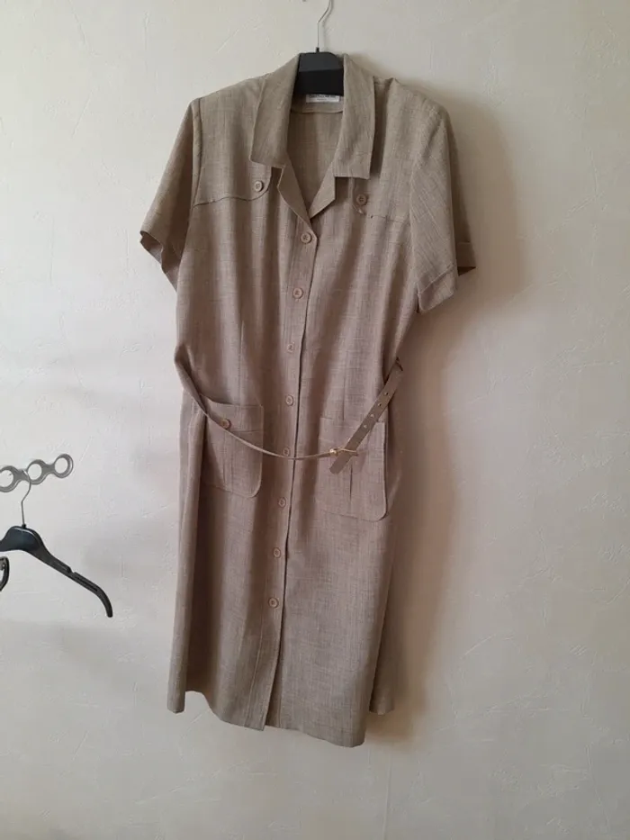 Robe marron claire