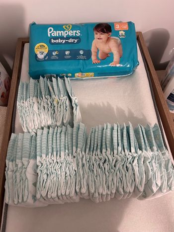 Couche Pampers t3