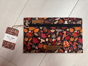 Pochette Cabaia neuve MUGLUCK