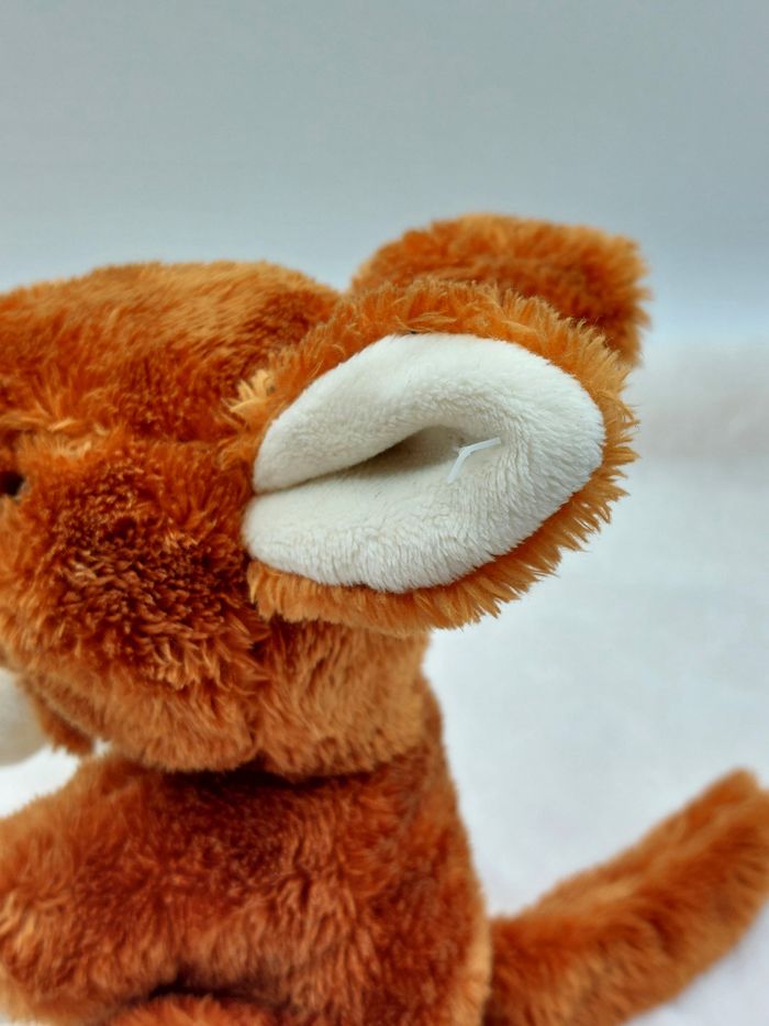 Doudou peluche kangourou marron blanc Pippins KEEL TOYS 18 cm avec oreilles - photo numéro 2