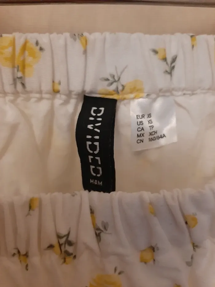 Jupe à fleurs h&m neuf - photo numéro 2