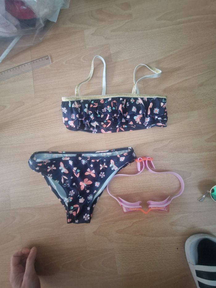 Maillot de bain + lunettes - photo numéro 8
