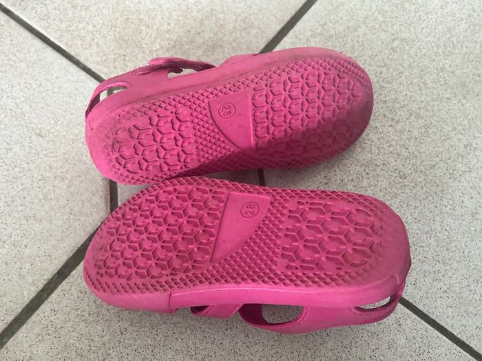 Chaussures de plage ou de balade pointure 28 - photo numéro 5