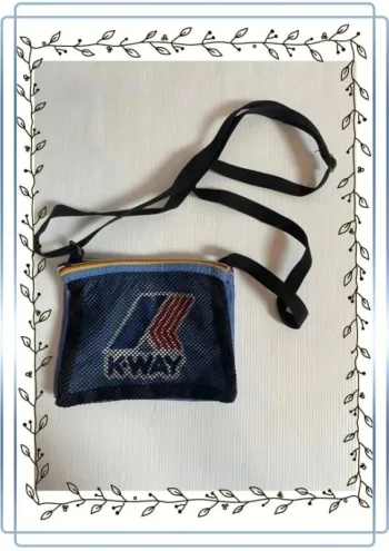pochette à bandoulière Kway, X Small 3.0, très bon état 18x14cm