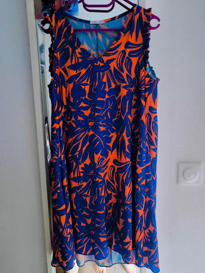 Jolie robe d'été tissu fluide taille s