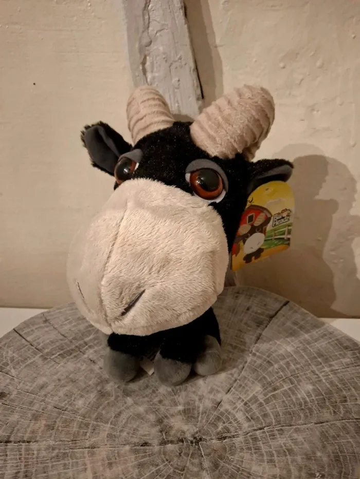 Peluche bélier Big Heads