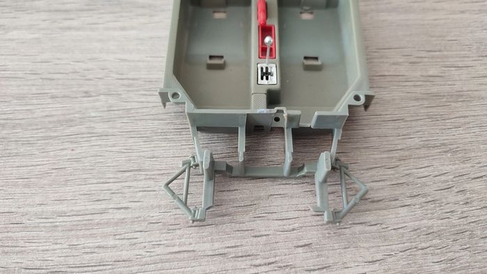 Châssis interne HS pièce détachée miniature Burago BBurago Ferrari f40 1/18 1/18e 1/18eme #B12.3 - photo numéro 3