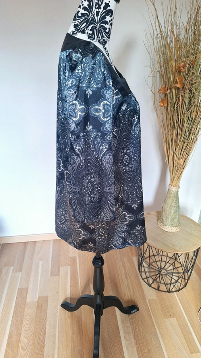 🦚 Magnifique blouse femme à motifs taille 40/42  🦚 - photo numéro 3