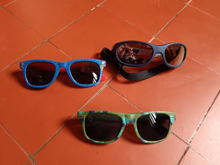 Lot lunettes de soleil