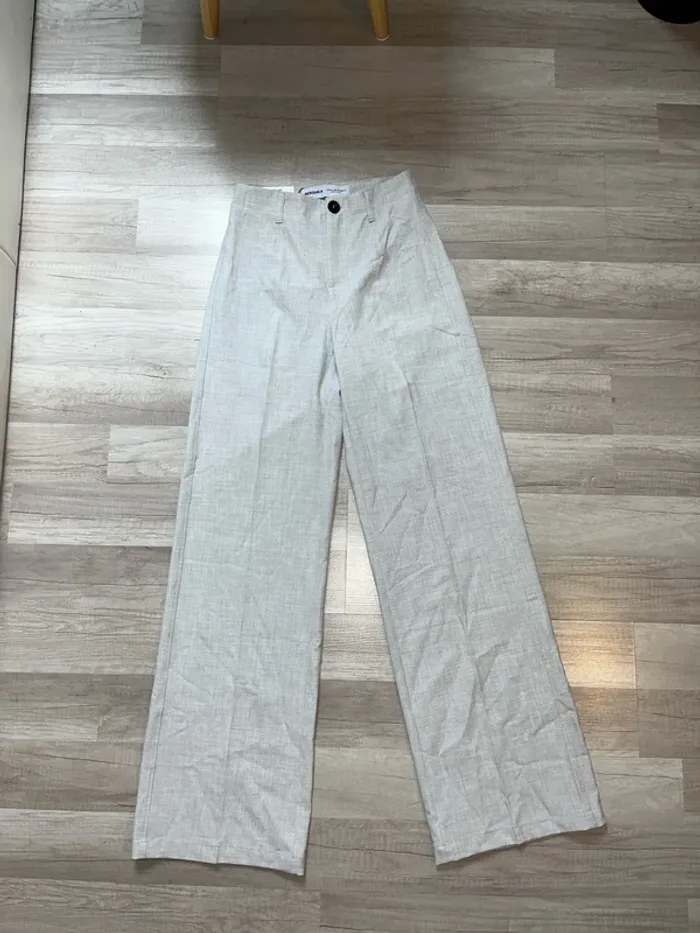 Pantalon gris - photo numéro 2