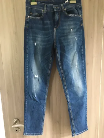 Jean Liu Jo bleu skinny 7-8 neuf !