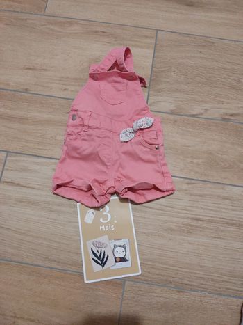 Salopette short obaibi 3 mois rose