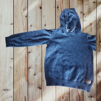 Sweat à capuche T.5ans 