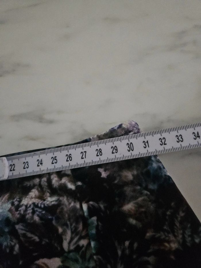 Urban outfitters mini jupe velours à fleurs taille XS - photo numéro 11