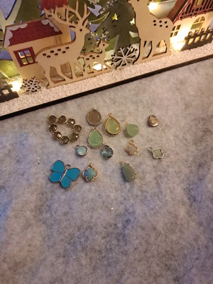Lot de pendentif vert bleu doré et argenté - photo numéro 2