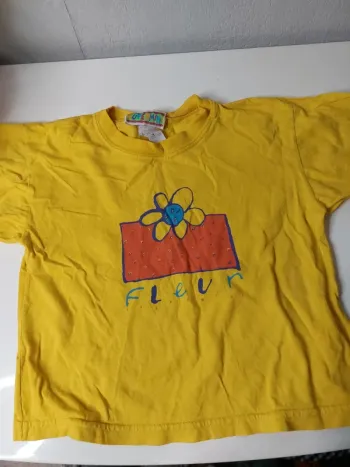 Tee-shirt jaune imprimé "Super mini "
