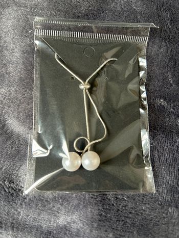 Sautoir argenté neuf