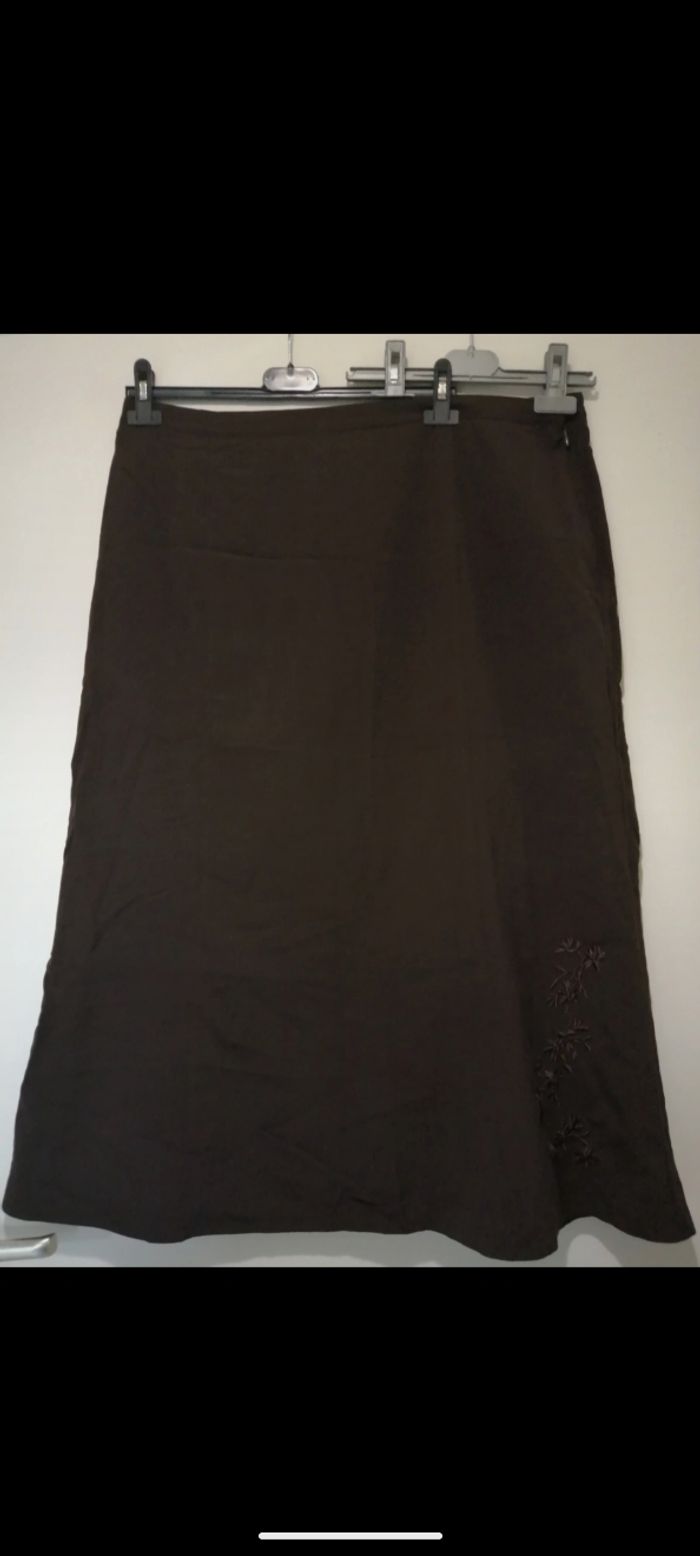 Très belle jupe Canda marron. Taille 48 - photo numéro 5